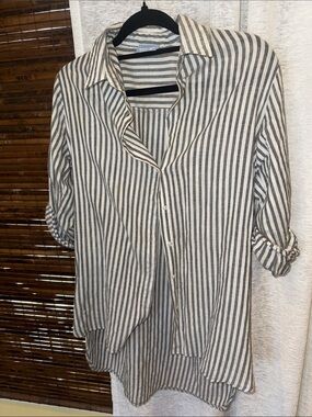 Relaxed Striped Button-Down Shirt in Gray & White